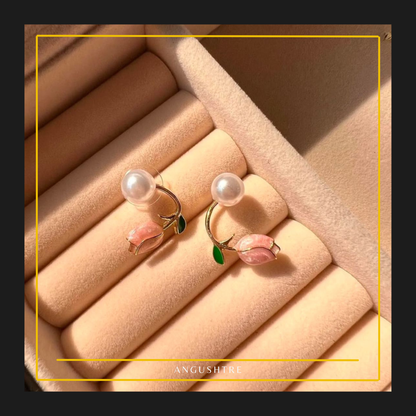 Elegant Leaf Pearl Stud Earrings – Minimalist Daily Wear