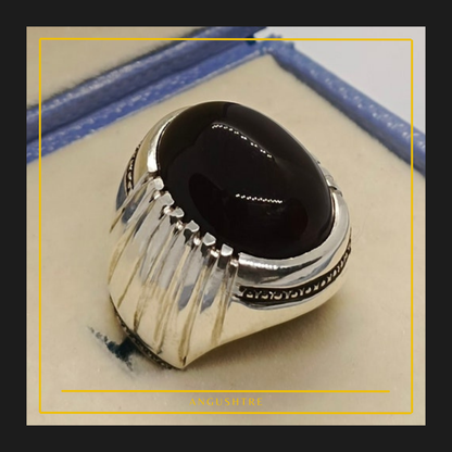 Black Hussaini Aqeeq Ring