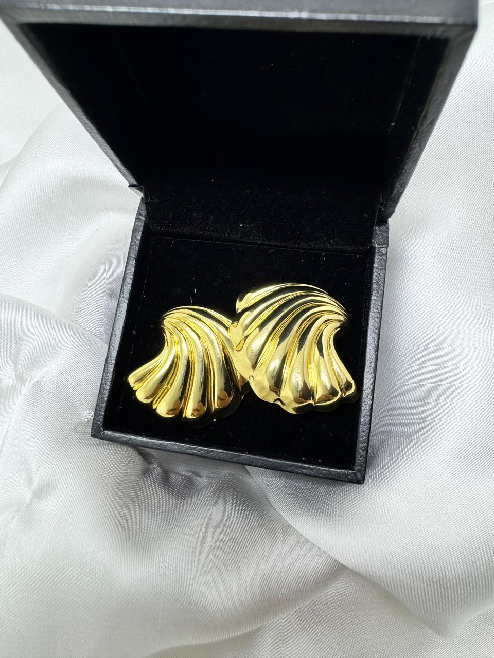 Stainless Steel Gold Earrings.